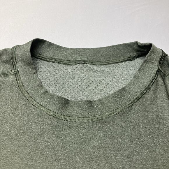 VUORI Grandview Tech 2 Tone Sage Green Performance Short Sleeve Shirt Size S - Picture 2 of 10